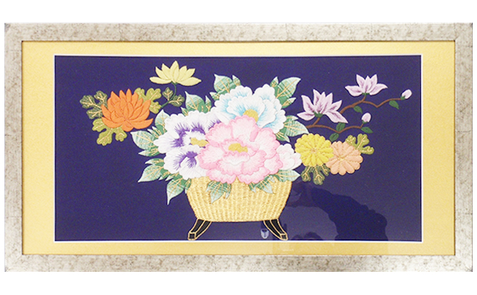 額装用日本刺繍「花かご」台生地「紫」×額装「シルバー」
