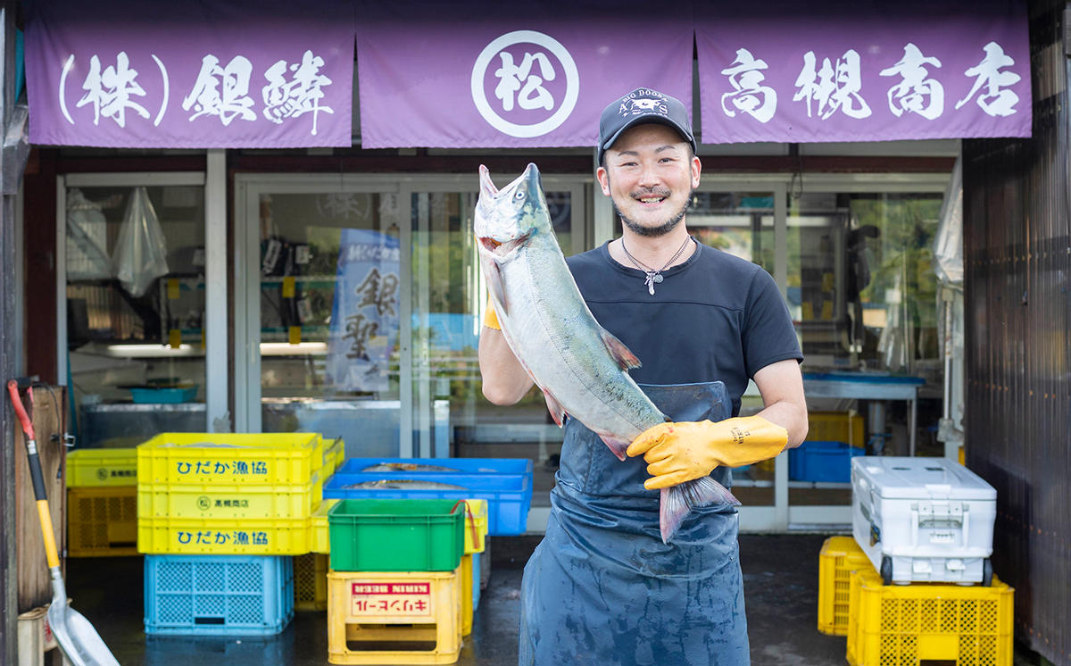 北海道産 いくら 醤油漬け 鮭卵 200g (100g×2) / 北海道新ひだか町 | セゾンのふるさと納税