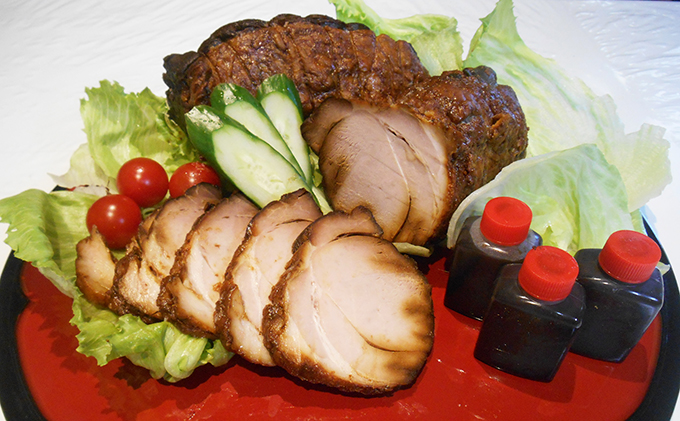 滋賀県豊郷町のふるさと納税 焼豚 約250g うえだの焼豚 秘伝のタレ付き 焼き豚 チャーシュー 豚肉 肉 お肉 豚 加工品 惣菜