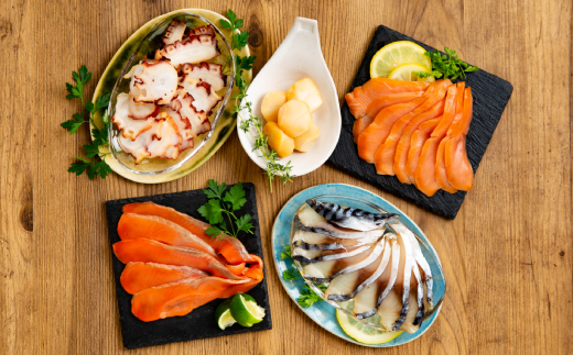 北海道紋別市のふるさと納税 10-299 新・5種の魚介スモークセット(無添加)