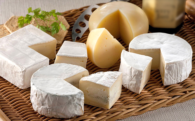 北海道共和町のふるさと納税 【クレイル特製】・カマンベールチーズ3種贅沢セット