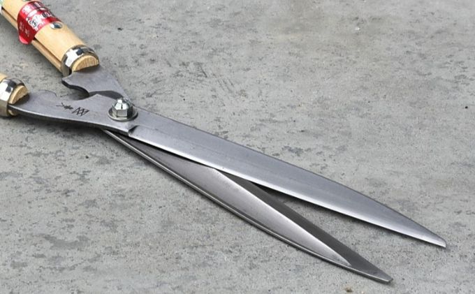 青紙スーパー 喜八作 240mm 鋭型 刈込鋏 ナタ柄 園芸用品 雑貨