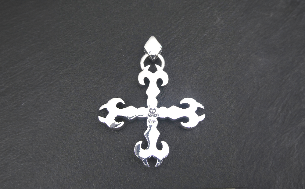 Small vampire cross pendant（茨城県常総市） | ふるさと納税