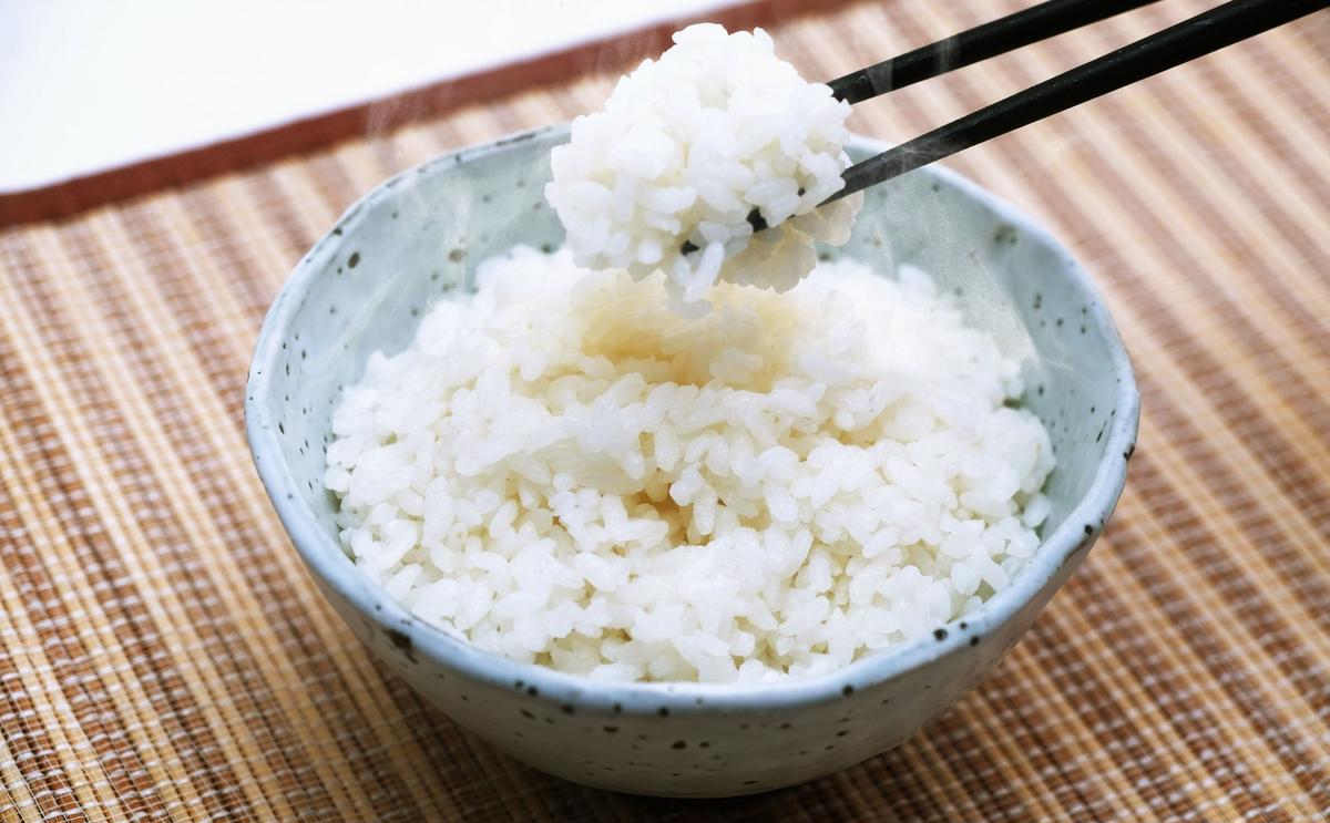 埼玉県飯能市のふるさと納税 埼玉県産 金芽米(彩のきずな)【BG無洗米】10kg[52210913] お米 コメ おこめ こめ 金芽米専用計量カップ