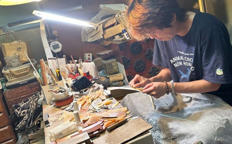 ブローチ 豊島区伝統工芸品 江戸べっ甲 ピンブローチ 猫