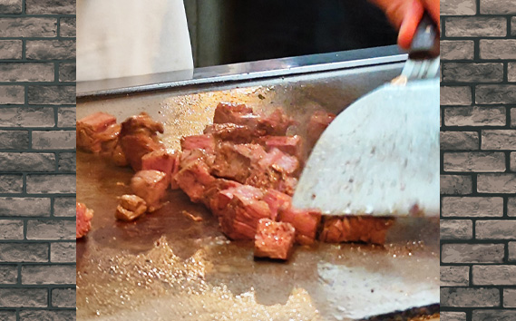 茨城県坂東市のふるさと納税 No.494 ふるさと納税【ステーキハウスうさみ亭】　お食事券9000円分 ／ お肉 記念日 誕生日 茨城県