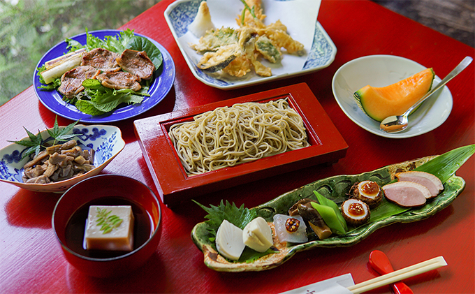 静岡県裾野市のふるさと納税 蕎仙坊「蕎麦懐石コース料理」御食事券（3人）