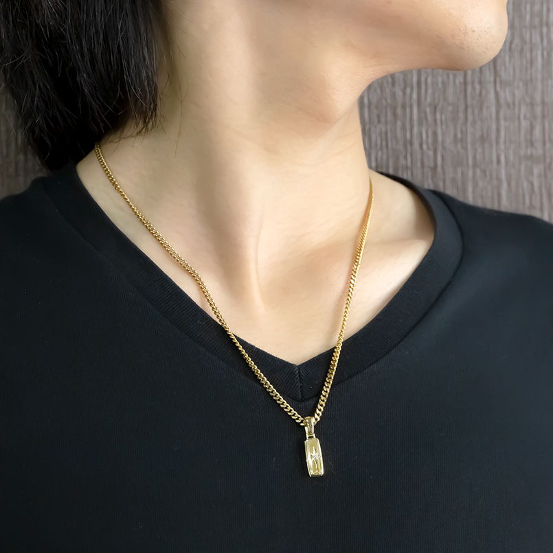 K18とダイヤ0.18ctのペンダントヘッド 刻印有、k18、ダイヤ0.18ct、ペンダントヘッド