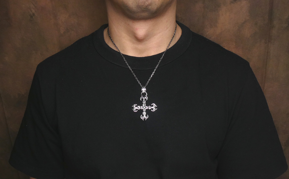 Small vampire cross pendant スモール ヴァンパイア クロス PT