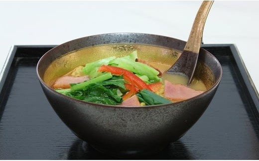 有田焼【究極のラーメン鉢】ペアセット　 金彩・プラチナ、レンゲ付き 有田焼 究極のラーメン鉢金プラチナ巻(ペア レンゲ付) / 佐賀県