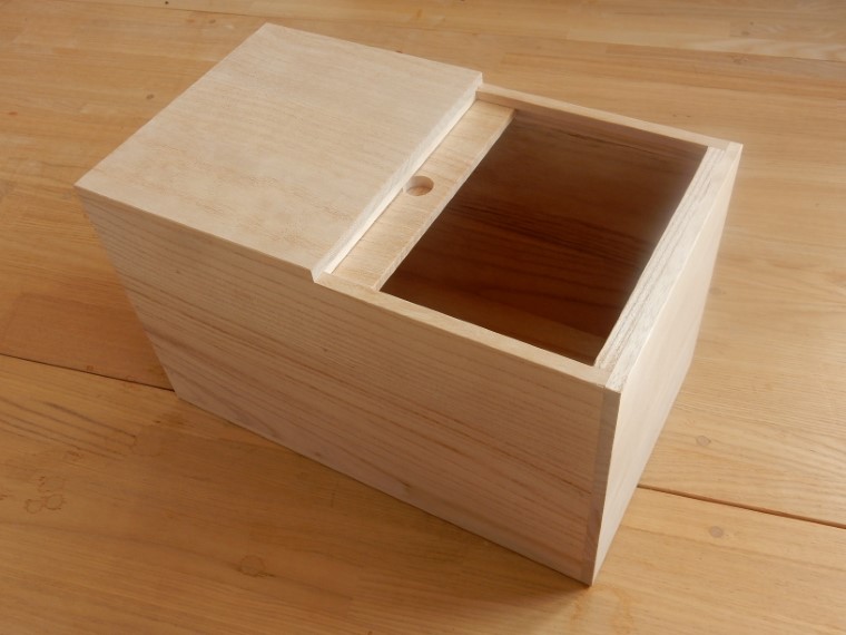 AQ007-2 国産桐米櫃5キロ入れ / 埼玉県春日部市 | セゾンの