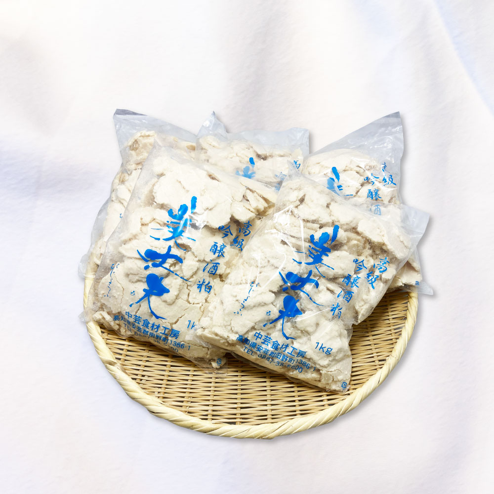 高知県田野町のふるさと納税 【四国一小さなまち】美丈夫 吟醸酒粕　1kg×5袋