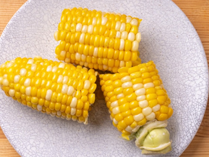 北海道池田町のふるさと納税 訳あり 北海道 歩味（あゆみ）バイカラーコーン 11～13本入り 5キロ とうもろこし トウモロコシ 数量限定 期間限定 甘い 朝採れ