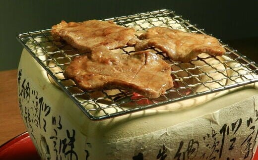 宮城県蔵王町のふるさと納税 仙台名物　特選厚切り8mm塩牛タン600g＋国産南蛮味噌100g付　牛たん 牛タン 厚切り牛たん  仙台 蔵王 人気【04301-0089】
