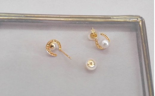 週末セール価格‼️K18 ピアス あこや本真珠 伊勢志摩産 楽天市場】【ふるさと納税】597 アコヤ真珠K18ピアス8.0mmup 18
