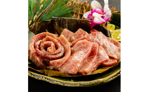 【北海道紋別市】50-70 紋別名物 流氷昆布締め和牛三角バラカルビ 1kg
