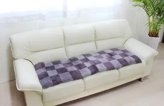 奈良　マスダ製　ムートン長座布団　チェック柄　パープルグレー　40cm×120cm／毛長25ｍｍ　羊毛皮　高級　スプリングラム　贅沢　100％使用　通年使用可能