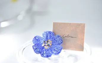Flower ガラスブローチ　青