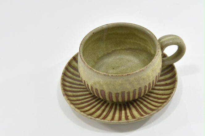 京焼「遙白釉木賊紋コーヒー椀・皿」（ピスタチオグリーン）１セット