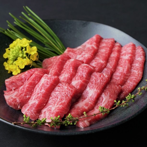 【神戸ビーフ素牛】特選 黒田庄和牛（焼肉用特選モモ、400g）(20-1) 肉 お肉 牛肉 焼肉 焼き肉 赤身 モモ肉 BBQ 便利 神戸ビーフ 神戸牛 黒田庄和牛 高級黒毛和牛