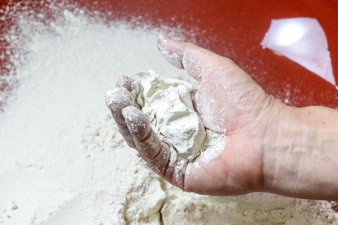 【2025年12月より順次発送】【茨城県共通返礼品/桜川市】《お歳暮》贈答用・熨斗付【常陸秋そば】石臼挽き早刈りそば粉 1kg×3袋入｜そば そば粉 常陸秋そば 茨城県共通返礼品 桜川市 お歳暮 贈り物 ギフト 年越しそば 茨城県 行方市(DX-28-2)