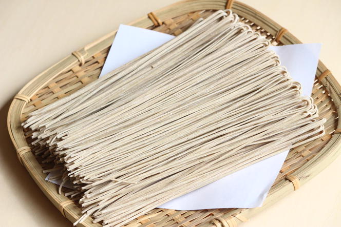 【2025年12月より順次発送】【茨城県共通返礼品／桜川市】《お歳暮》贈答用・熨斗付【常陸秋そば】常陸そば乾麺 4袋(ご贈答用つゆ付)｜そば 乾麺 常陸秋そば 茨城県共通返礼品 桜川市 お歳暮 贈り物 ギフト 茨城県 行方市(DX-33-2)