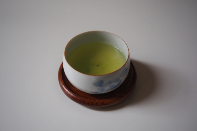 宇治深蒸し茶飲み比べセット 100g×4袋（2種×2袋）　〈宇治茶 お茶 茶 煎茶 緑茶 深蒸し茶 茶葉 飲み比べ 飲料 日本茶 旨味 新鮮 伝統 製法 まろやか〉