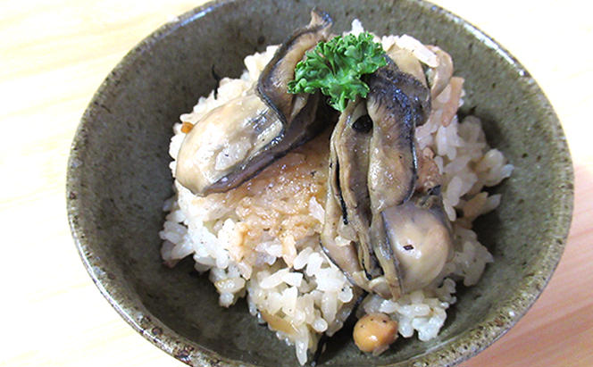北海道厚岸産牡蠣「マルえもん」Lサイズ20個（生食用）とあさり1kg