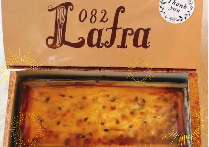 【おやつの実　Lafra（ラフラ）】パッションフルーツチーズケーキ　1本