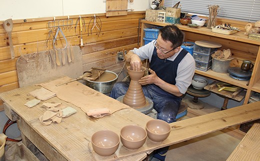 FKK99-029_国指定伝統的工芸品「小代焼」　輪花鉢　（径21cm）  熊本県 嘉島町