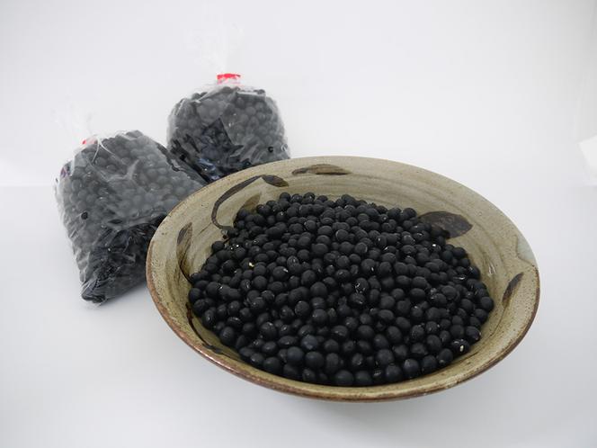 BE019_佐賀県みやき町農家岡さんちの黒大豆クロダマル500g×３袋