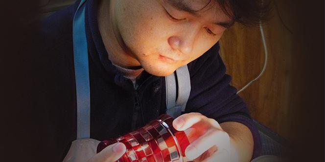 江戸切子 ヒロタグラスクラフト 藍 焼酎グラス 縁飾り舟形七宝切子 グラス 工芸品 伝統工芸