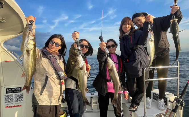 チケット 東京 都心のど真ん中から出船 浅草 吾妻橋発・貸切釣り船ツアー（1名様分ご利用可能チケット）乗船券 船 船釣り 完全貸切 初心者 レジャー 体験 手ぶら サポート付 フルレクチャー 道具レンタル 解放感 冷暖房完備