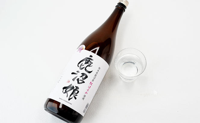 焼酎 芋焼酎 鹿沼娘 1800ml  お酒 酒 地酒 アルコール 紅はるか さつまいも 古峯神社 フルーティー ロック 水割り ハイボール 晩酌 プレゼント ギフト 贈り物 地産地消 鹿沼市 栃木県