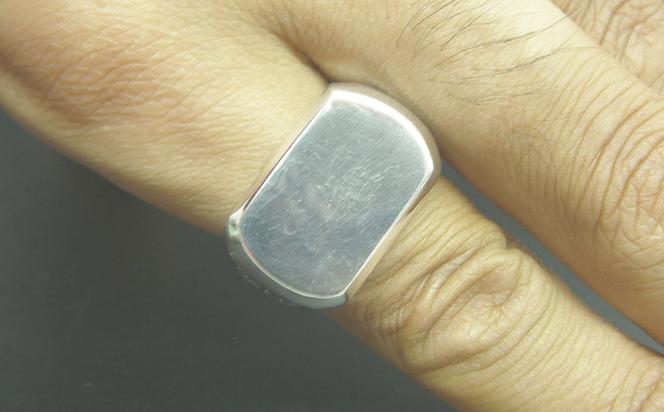 Mirror reflection ring ミラー リフレクション リング ｜ 指輪 シルバー 鏡面仕上げ 印台 アクセサリー 925 ハンドメイド 選べる サイズ ジュエリー アクセ ファッション 人気 シンプル ギフト プレゼント 年末年始 お中元 お歳暮 内祝い 快気祝い									