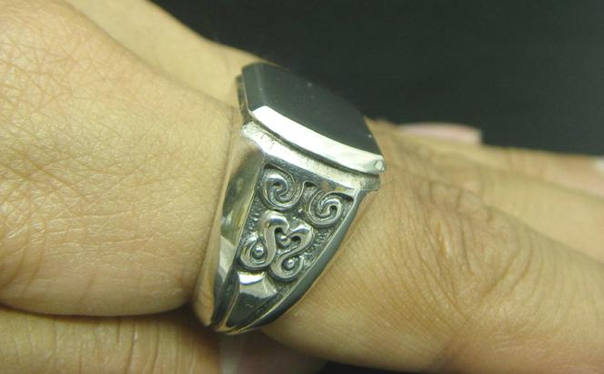 Mirror reflection ring ミラー リフレクション リング ｜ 指輪 シルバー 鏡面仕上げ 印台 アクセサリー 925 ハンドメイド 選べる サイズ ジュエリー アクセ ファッション 人気 シンプル ギフト プレゼント 年末年始 お中元 お歳暮 内祝い 快気祝い									