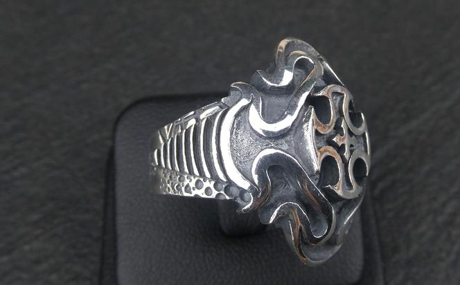 Double iron cross ring ダブル アイアン クロス リング ｜ リング 指輪 シルバーリング シルバー シルバー925 ハンドメイド 手作り ゆびわ りんぐ アクセサリー 十字架 モチーフ 925 選べる サイズ ジュエリー アクセ ファッション 人気 シンプル ギフト プレゼント 年末年始 お中元 お歳暮 内祝い 快気祝い