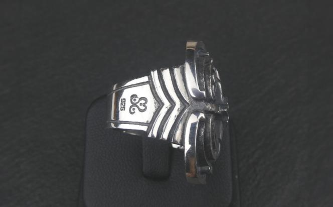 Medium oval cross  ring オーバル クロス リング ｜ リング 指輪 シルバーリング シルバー シルバー925 ハンドメイド 手作り ゆびわ りんぐ アクセサリー 十字架 モチーフ 925 選べる サイズ ジュエリー アクセ ファッション 人気 シンプル ギフト プレゼント 年末年始 お中元 お歳暮 内祝い 快気祝い