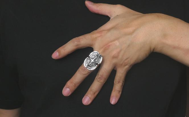 Medium oval cross  ring オーバル クロス リング ｜ リング 指輪 シルバーリング シルバー シルバー925 ハンドメイド 手作り ゆびわ りんぐ アクセサリー 十字架 モチーフ 925 選べる サイズ ジュエリー アクセ ファッション 人気 シンプル ギフト プレゼント 年末年始 お中元 お歳暮 内祝い 快気祝い