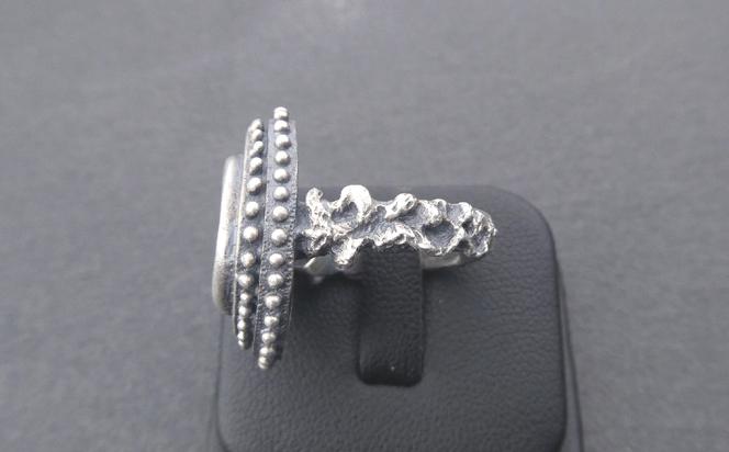 Moon  ring ムーン リング ｜ 指輪 シルバーリング シルバー シルバー925 ハンドメイド 手作り ゆびわ りんぐ アクセサリー 月 モチーフ 925 ハンドメイド 選べる サイズ ジュエリー アクセ ファッション 人気 シンプル ギフト プレゼント 年末年始 お中元 お歳暮 内祝い 快気祝い