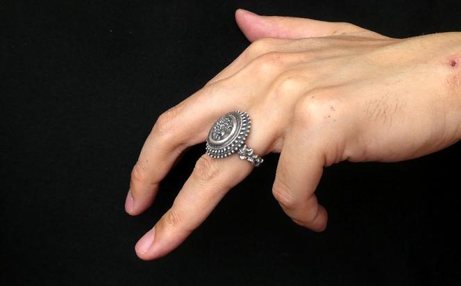 Moon  ring ムーン リング ｜ 指輪 シルバーリング シルバー シルバー925 ハンドメイド 手作り ゆびわ りんぐ アクセサリー 月 モチーフ 925 ハンドメイド 選べる サイズ ジュエリー アクセ ファッション 人気 シンプル ギフト プレゼント 年末年始 お中元 お歳暮 内祝い 快気祝い