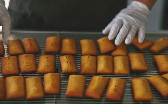 焼き菓子詰め合わせ　La boîte à bonheur  -la fleur -クッキー缶＋フィナンシェ9個 焼菓子 グルテンフリー 米粉 スイーツ 洋菓子 プレゼント ギフト 贈り物 茅ヶ崎市 神奈川