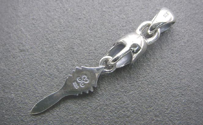 Layer dagger skull pendant ダガー スカル ペンダント ｜ ペンダント シルバー シルバー925 ハンドメイド 手作り アクセサリー 髑髏 モチーフ ペンダントトップ ネックレス チャーム ジュエリー アクセ ファッション 人気 シンプル ギフト プレゼント 年末年始 お中元 お歳暮 内祝い 快気祝い