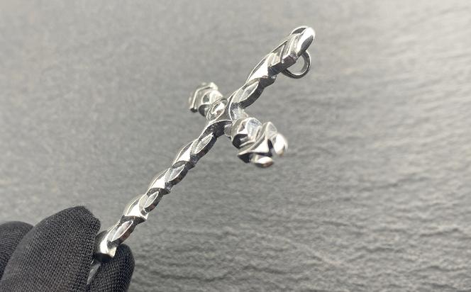 Mechanical cross pendant メカニカル クロス ペンダント ｜ シルバー シルバー925 ハンドメイド 手作り アクセサリー 十字架 モチーフ ペンダントトップ ネックレス チャーム ジュエリー アクセ ファッション 人気 シンプル ギフト プレゼント 年末年始 お中元 お歳暮 内祝い 快気祝い