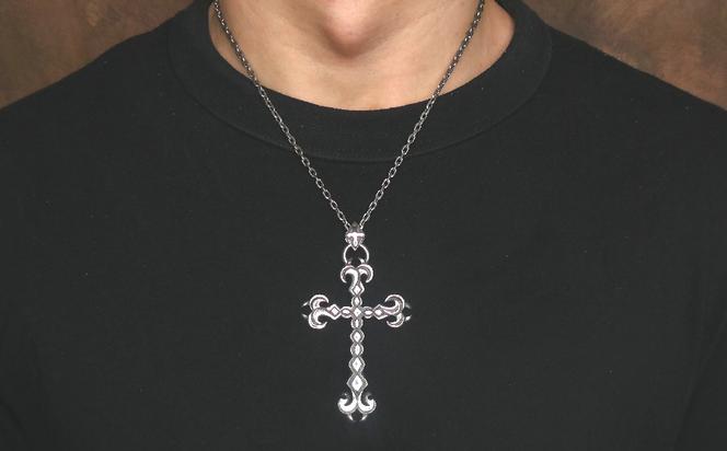 Vampire cross pendant ヴァンパイアクロスペンダント ｜ シルバー シルバー925 ハンドメイド 手作り アクセサリー 十字架 モチーフ ペンダントトップ ネックレス チャーム ジュエリー アクセ ファッション 人気 シンプル ギフト プレゼント 年末年始 お中元 お歳暮 内祝い 快気祝い