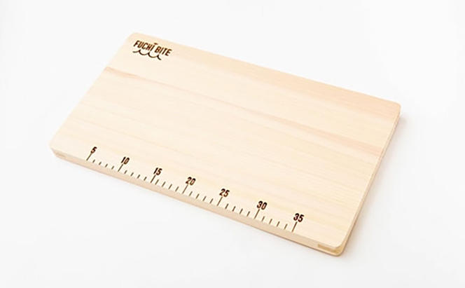 【FUCHI BITE】 スケール付き 木製まな板（ヒノキ）・フタ付きワイドパンセット 木製 ヒノキ 檜 木工品 卓上 国産 キッチン用品 キッチングッズ 調理器具 日用品 日用雑貨 アウトドア キャンプ カットボード カッティングボード フライパン