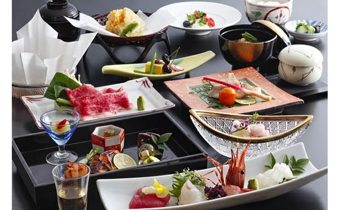 自然に包まれた天然温泉と純和風造りの閑静なたたずまいの一軒宿でいただくペアお食事券