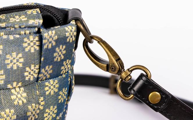 畳縁編込み ショルダーバック (ブルー小花)