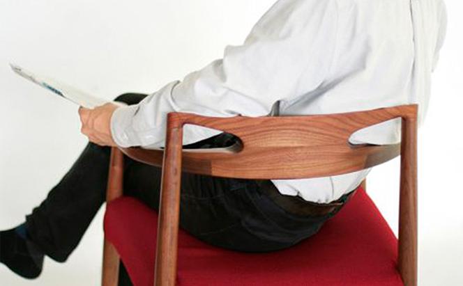 起立木工　RADIUS　Aチェア　ブラックウォールナット/牛革BK　肘付き椅子