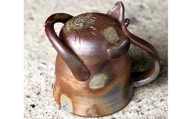 明光窯 ネコ の コーヒー カップ (2) 1個（ 備前焼 ） 陶器 猫 ねこ 食器 マグカップ 置物 インテリア 雑貨 日用品